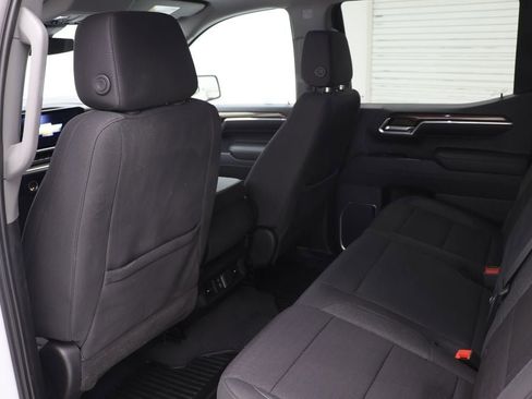Used 2024 Chevrolet Silverado 1500 LT image 9