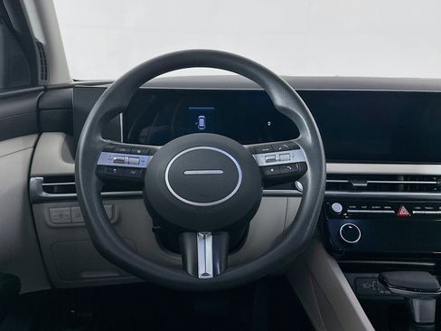 Used 2025 Hyundai Tucson SEL FWD image 18