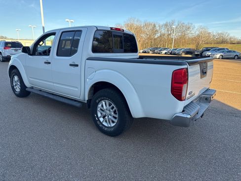 Used 2016 Nissan Frontier SV w/ SV Value Truck Package image 5