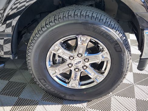 Certified 2022 Ford F150 XLT w/ Equipment Group 302A High image 11