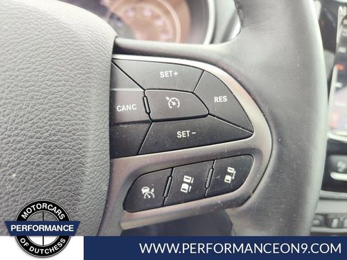 Used 2019 Jeep Cherokee Limited w/ Technology Group AWD/4WD image 21