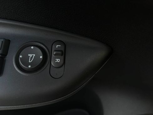 Used 2015 Honda Fit EX image 35