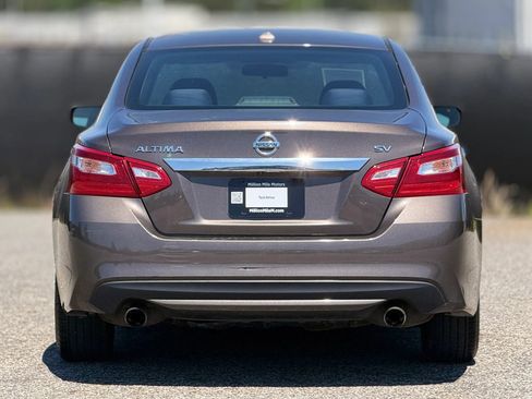 Used 2017 Nissan Altima 2.5 SV FWD image 4