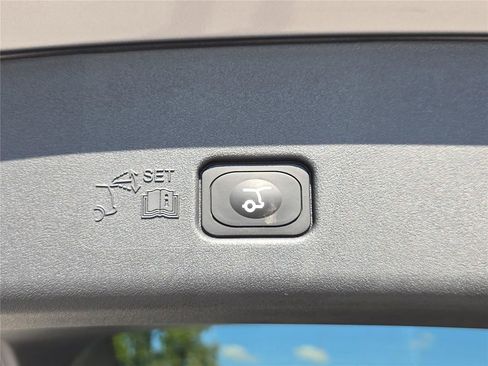 New 2026 Lincoln Nautilus Premier w/ Equipment Group 102A image 9