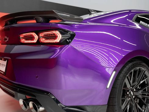 Used 2018 Chevrolet Camaro ZL1 RWD image 45