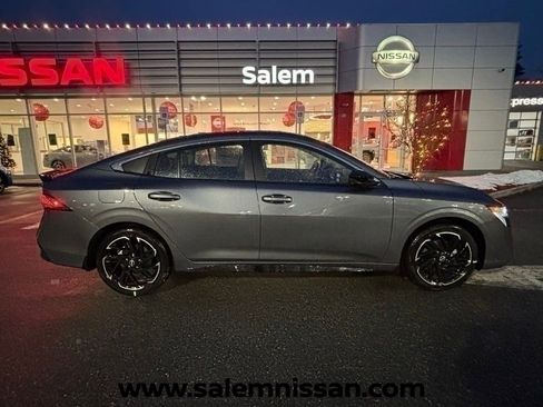 New 2026 Nissan Sentra SR w/ SR Premium Package FWD image 2