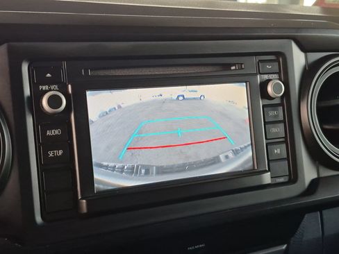 Used 2019 Toyota Tacoma SR AWD/4WD image 17