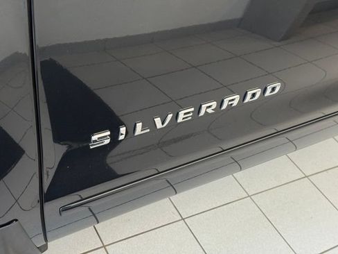Used 2018 Chevrolet Silverado 1500 LT w/ All Star Edition AWD/4WD image 33