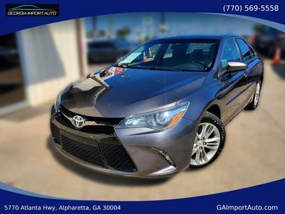 Used 2017 Toyota Camry SE w/ Moonroof Package