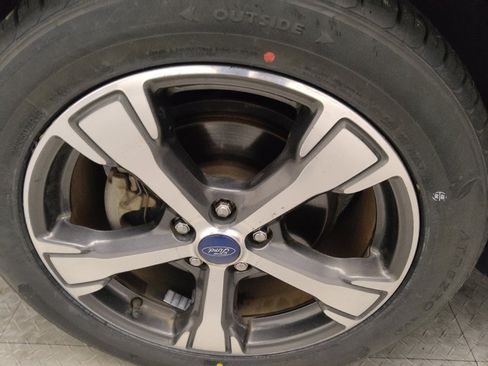 Used 2018 Ford Escape SEL image 31