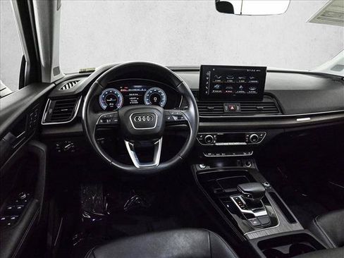 Used 2023 Audi Q5 2.0T Premium Plus w/ Premium Plus Package AWD/4WD image 19