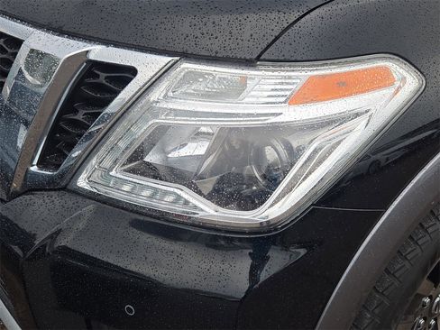 Used 2017 Nissan Armada Platinum image 14