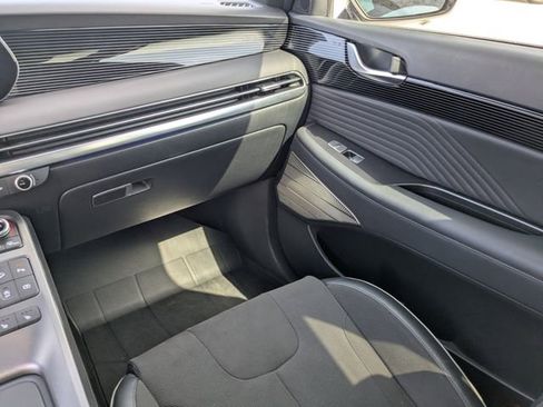 Used 2024 Hyundai Palisade Calligraphy image 16