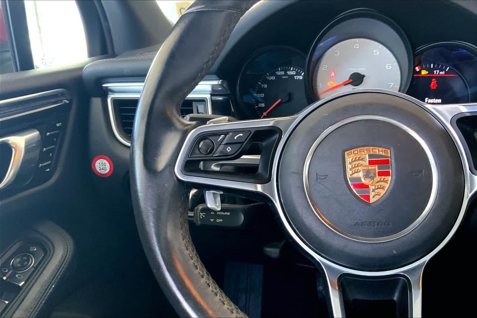 Used 2015 Porsche Macan S AWD/4WD image 24