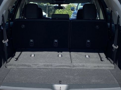 New 2025 Nissan Pathfinder SV image 13