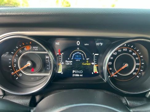 Used 2021 Jeep Wrangler Unlimited Sport AWD/4WD image 22