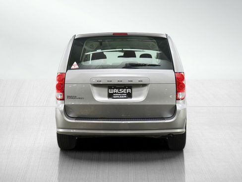 Used 2015 Dodge Grand Caravan American Value Package FWD image 4