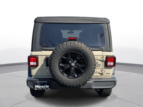 Used 2022 Jeep Wrangler Unlimited Sport AWD/4WD image 7