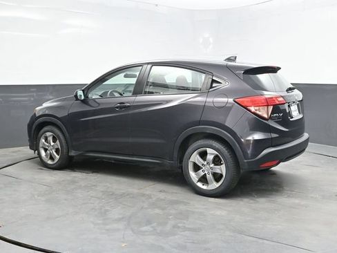 Used 2017 Honda HR-V LX image 4