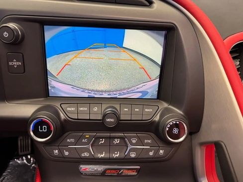 Used 2016 Chevrolet Corvette Z06 w/ 3LZ Preferred Equipment Group RWD image 18