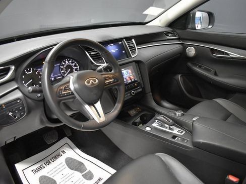 Used 2025 INFINITI QX50 Luxe image 4