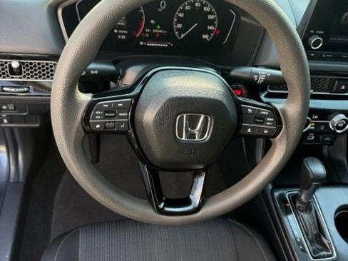 Used 2023 Honda Civic LX image 17