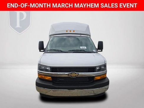 New 2025 Chevrolet Express 3500 w/ Power Convenience Package image 12