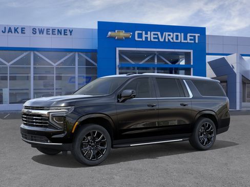 New 2026 Chevrolet Suburban LT w/ Comfort Package AWD/4WD image 2