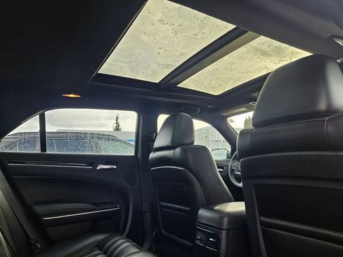 Used 2023 Chrysler 300 S image 34