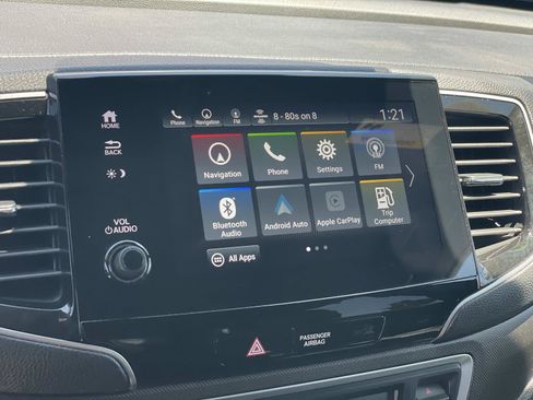 Certified 2025 Honda Passport TrailSport image 8