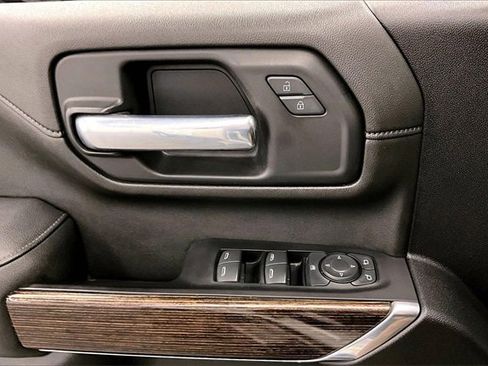 Used 2023 GMC Sierra 3500 SLE w/ SLE Value Package image 32