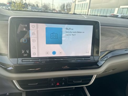 New 2026 Volkswagen Atlas SE FWD image 14