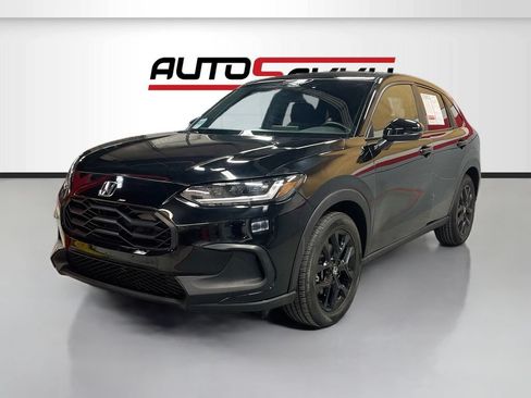Used 2025 Honda HR-V Sport image 3