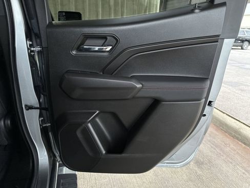 Certified 2023 Chevrolet Colorado Z71 w/ Z71 Convenience Package 2 image 33