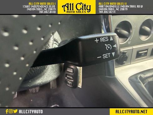 Used 2008 Toyota Matrix XR FWD image 18