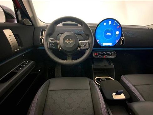 Certified 2025 MINI Cooper Countryman S w/ Comfort Package Max image 4