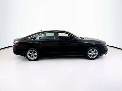 Used 2023 Honda Accord LX image 4