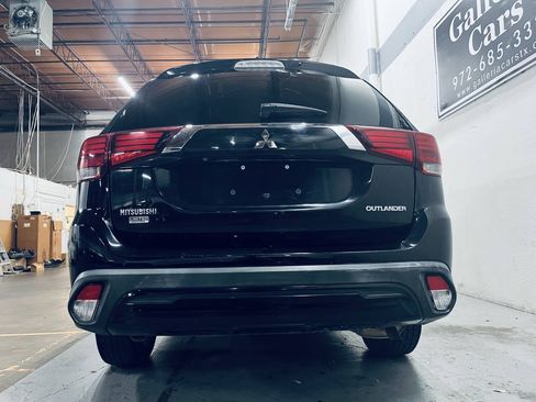 Used 2019 Mitsubishi Outlander LE FWD image 11
