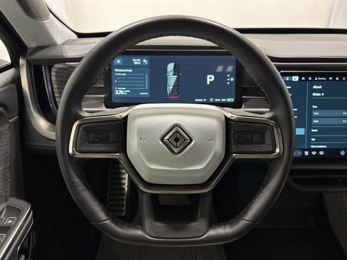 Used 2024 Rivian R1S Adventure AWD/4WD image 28