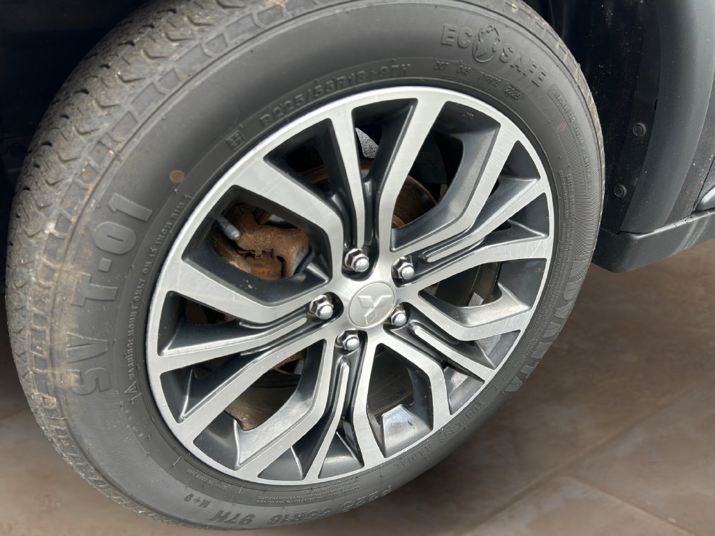 Used 2018 Mitsubishi Outlander SE AWD/4WD image 14