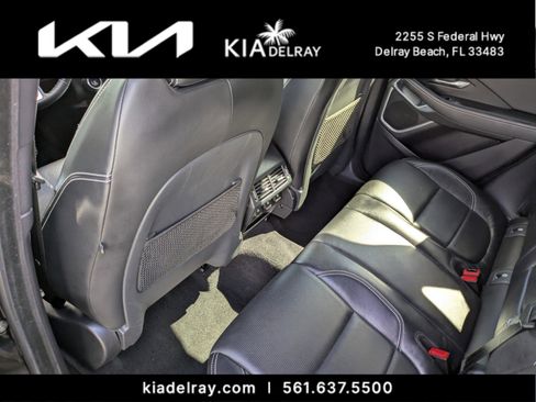 Used 2018 Jaguar E-PACE R-Dynamic SE image 15