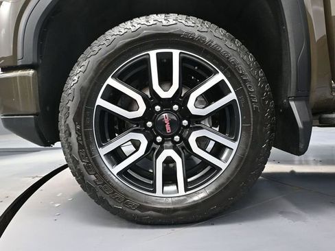 Used 2023 GMC Sierra 1500 AT4 w/ AT4 Preferred Package image 20