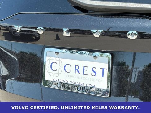 Certified 2024 Volvo XC90 B6 Ultimate w/ Lounge Package AWD/4WD image 9
