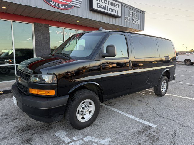 Used 2025 Chevrolet Express 2500 w/ Driver Convenience Package RWD image 1