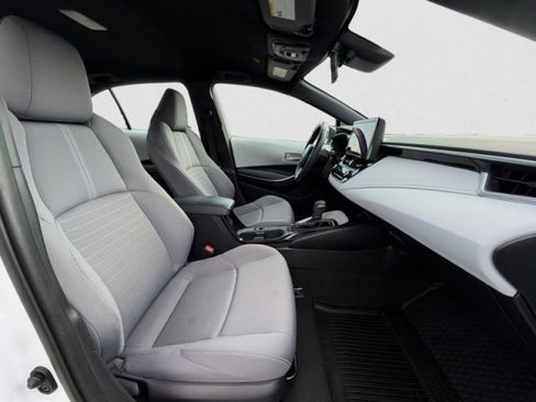 Used 2024 Toyota Corolla SE image 18