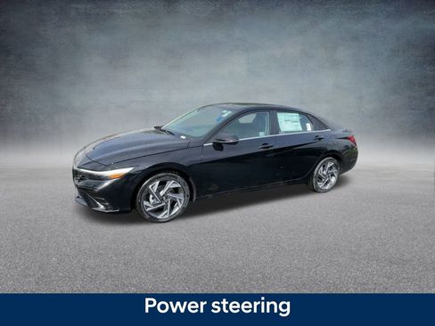 New 2025 Hyundai Elantra Limited image 10