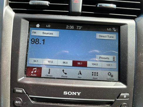 Used 2017 Ford Fusion Platinum AWD/4WD image 23