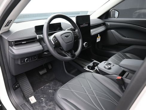 New 2024 Ford Mustang Mach-E Select w/ Comfort Package Lite image 29