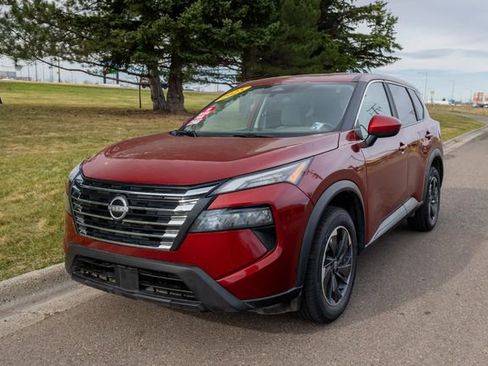 Used 2025 Nissan Rogue SV AWD/4WD image 1