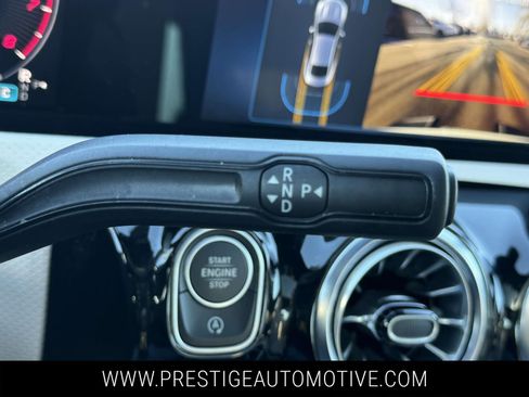 Used 2025 Mercedes-Benz CLA 250 4MATIC image 32